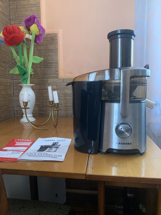 Продам соковижималку Aurora AU 3340 1000 Watt
