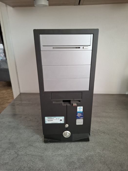 Obudowa Retro PC ATX iBOX + Napęd lg CD-RW