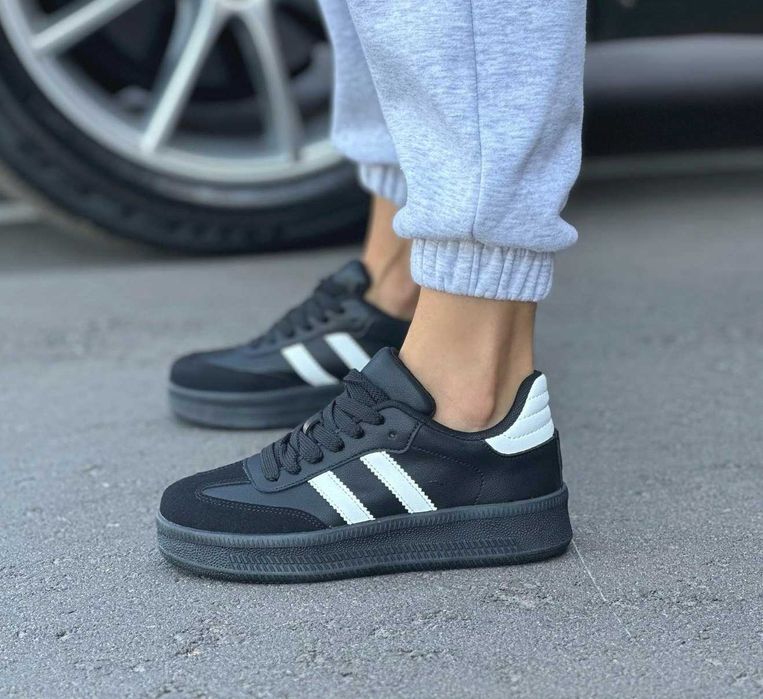 Женские кроссовки кеды черные