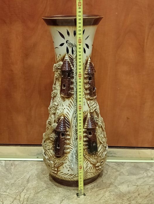 Ваза, напольная ваза