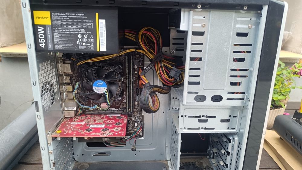 Stary komputer Intel i5. ASRock  DDR3 8gb