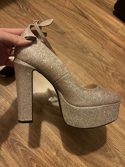 Złote brokatowe wysokie buty damskie na podbiciu  obcas słupek 40