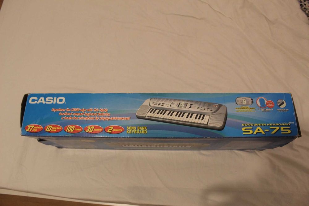 Teclado musical Casio SA-75