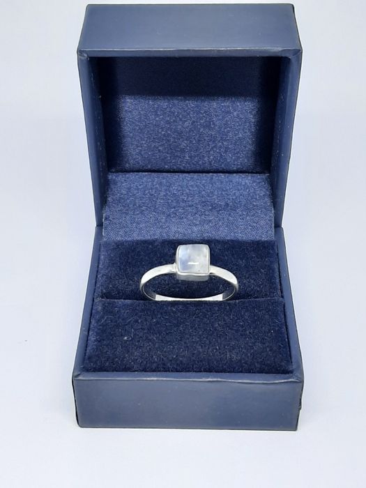 Pierścionek ze srebra, srebro 925 z labradorytem