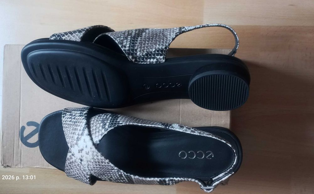 Nowe skórzane sandały ECCO Sculpted Alba 25 | Rozmiar 39