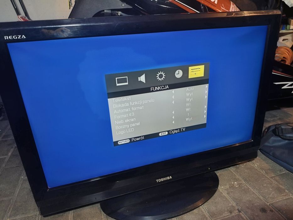Telewizor Toshiba REGZA 32 cali .z podstawką