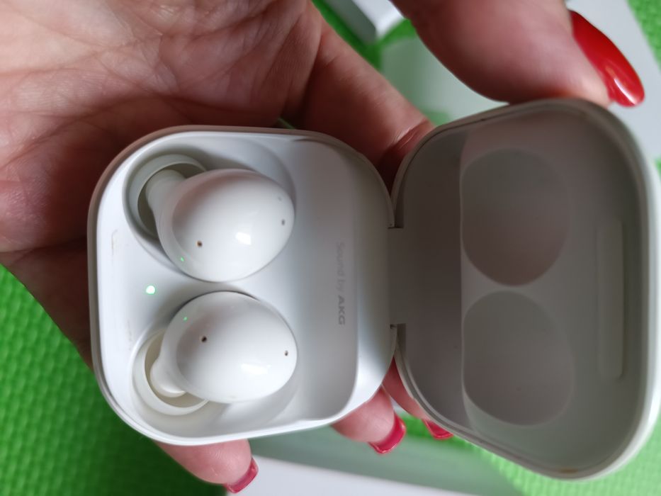 Бездротові навушники Samsung Galaxy Buds 2 (SM-R177NZWASEK) білі