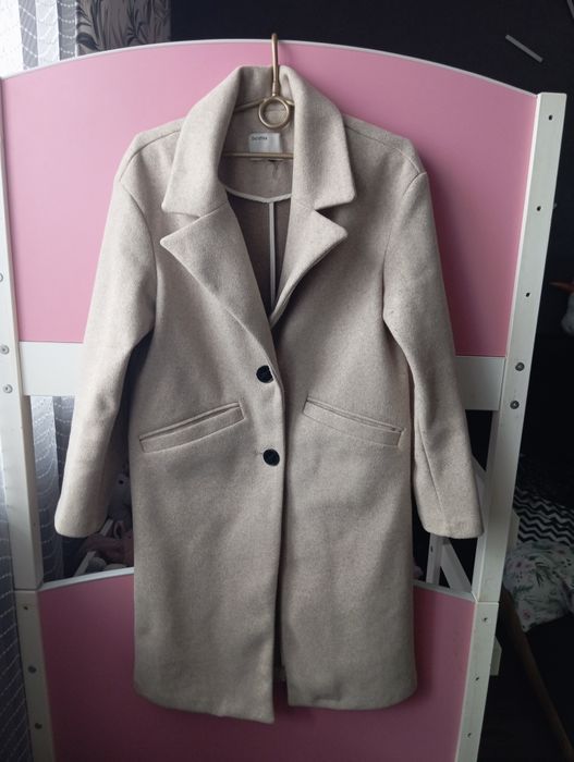 Płaszcz Bershka XS beżowy elegancki