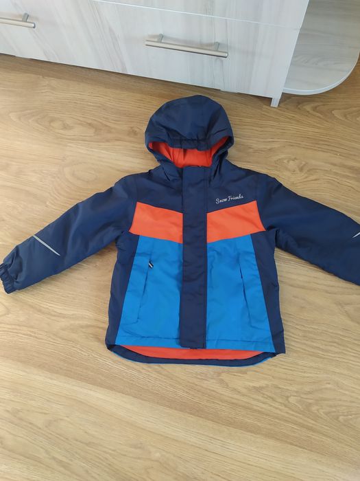 Продам детские куртки  на 3-6 лет