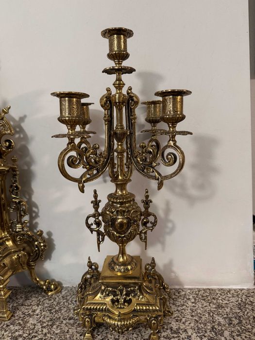 Conjunto Relógio e castiçais antigo