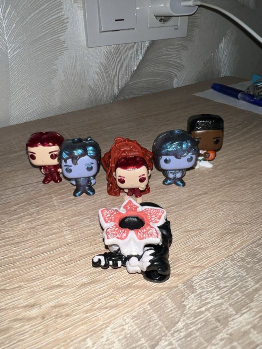 Обмін, продаж фігурки кіндер дивні дива осд