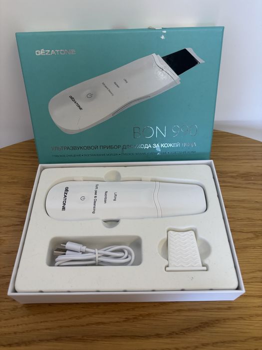 Апарат УЗТ чищення обличчя Gezatone BON-990