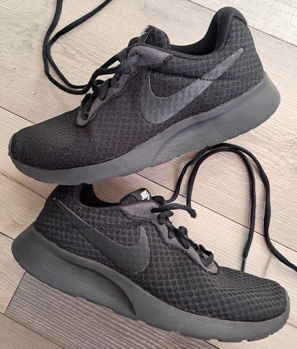 Кросівки NIKE (р.36)