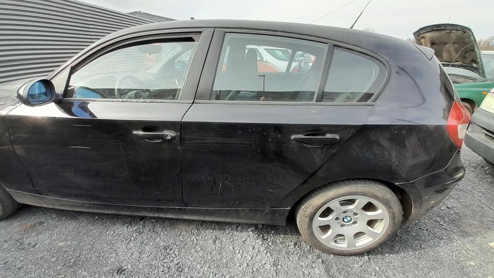 BMW 1 E87 DRZWI LEWY TYŁ TYLNE LEWE KOMPLETNE 668/9 nr. 85/3
