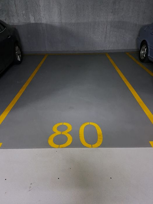 Sprzedam miejsce postojowe ul.Kondratowicza59