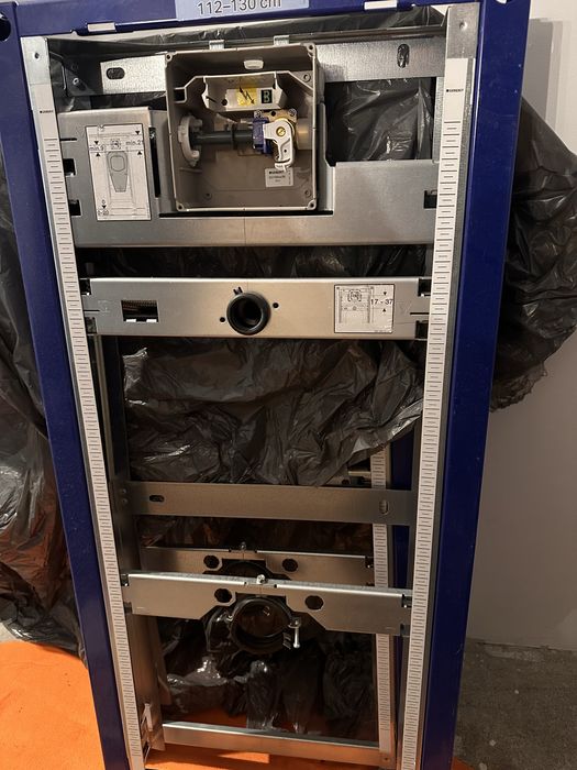 Zestaw podtynkowy  stelaż wc Geberit