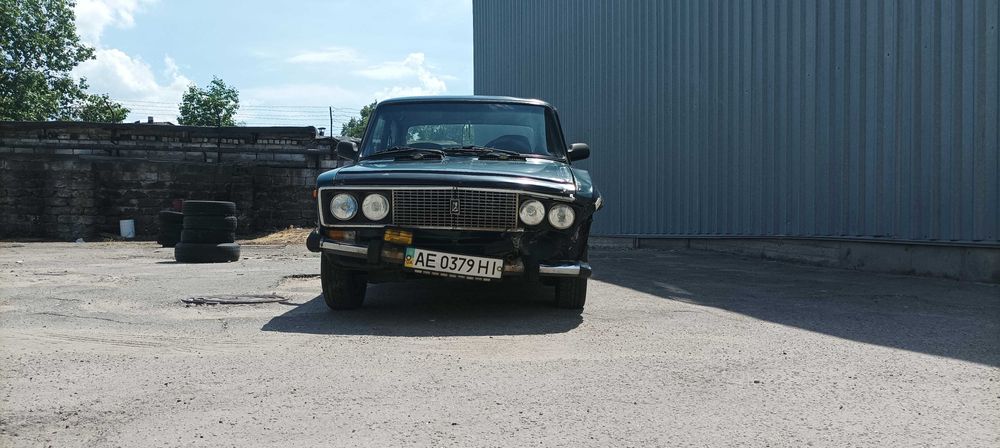 Автомобіль ВАЗ 2106