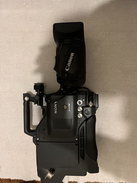 Kit Sony DXC-D30 com a lente Canon J21x7.8B