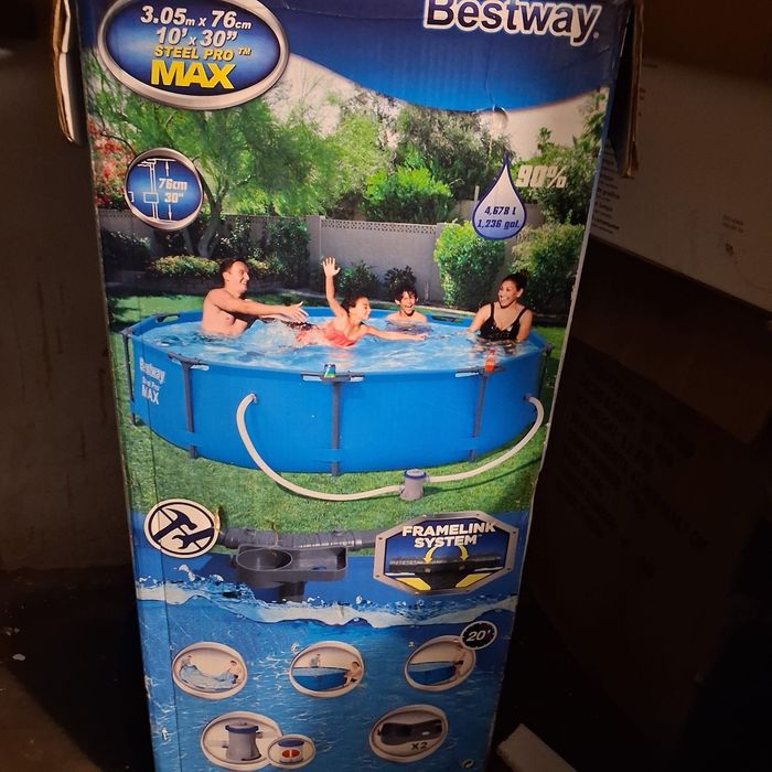 Sprzedam basen z pompą