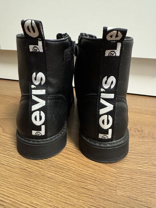 Демісезонні черевики Levis