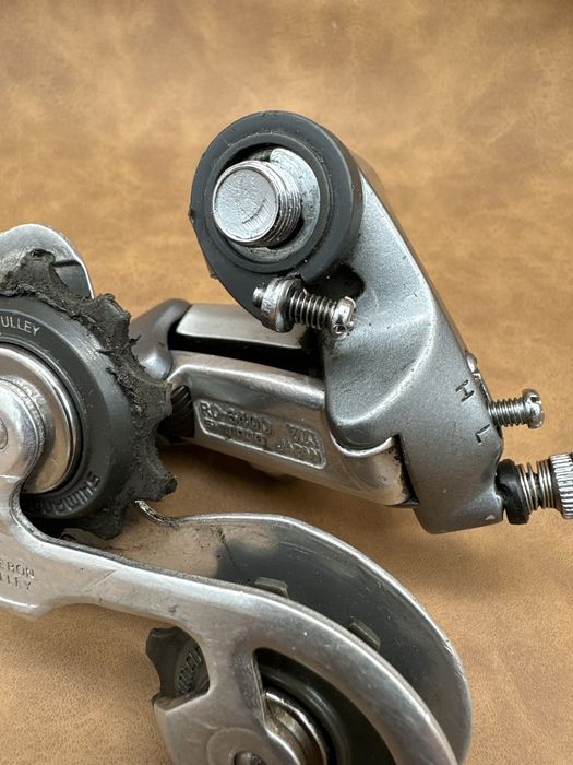 Retro przerzutka tylna Shimano 600 Tricolor RD-6400 Ceramic Bush Pulle