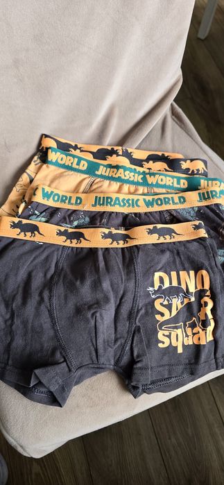 Bokserki 122-128cm Jurassic world