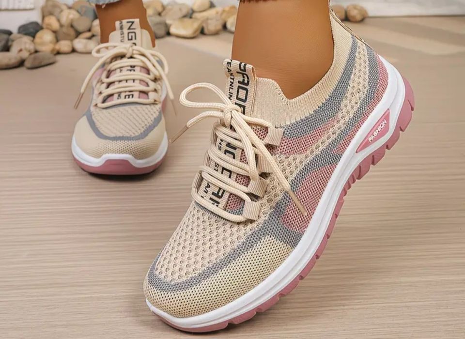 Кросівки жіночі устілка 27 см