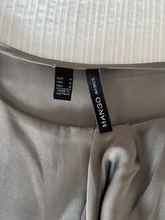 Blusa acetinada Mango