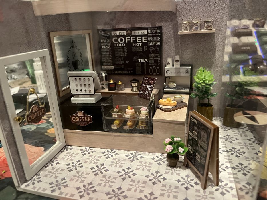 Miniaturowa kawiarnia złożona