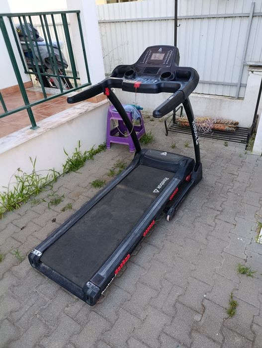 Passadeira elétrica Reebok