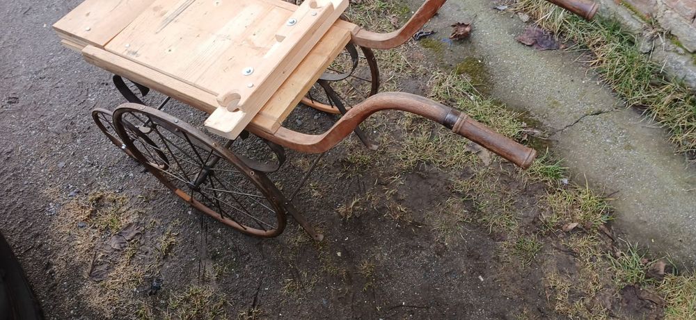 Wozek zabytkowy kuty kwietnik,nie prl,chic,konny,ogrodowy