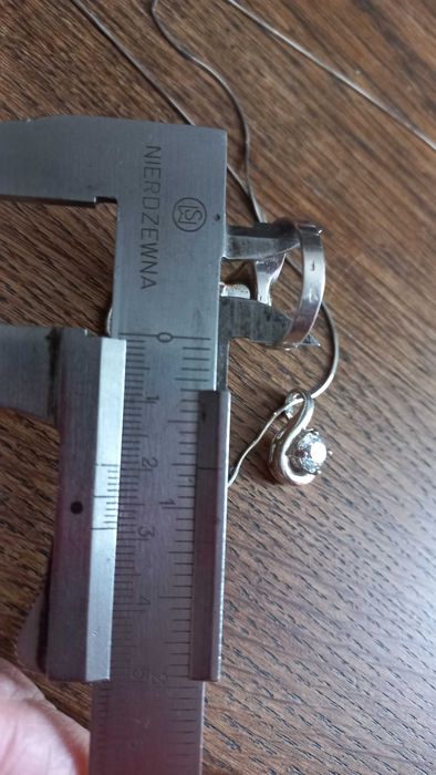 Sprzedam srebrny zestaw łańcuszek z zawieszką i duży pierścionek pr925