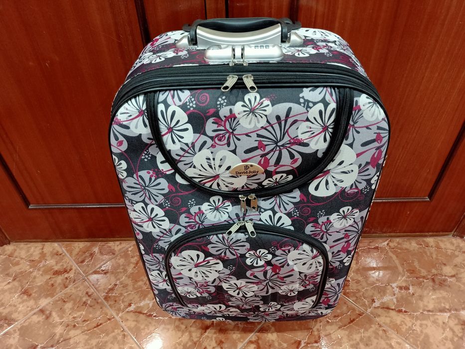 Mala malas de porão até 23 kg viagem casa quarto apartamento carro.