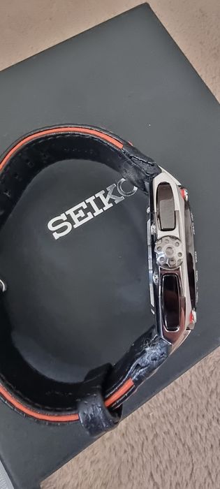 seiko sportura men's black watch - spc055