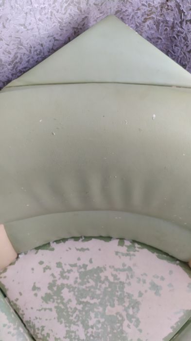 Кухонний м'який диван угловий.