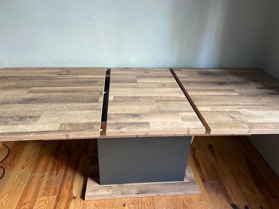 Mesa de jantar extensível