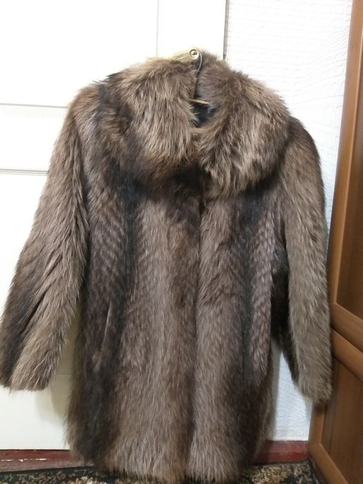 Полушубок  натуральный  енот