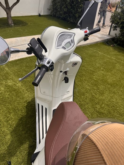 Vespa Primavera 125