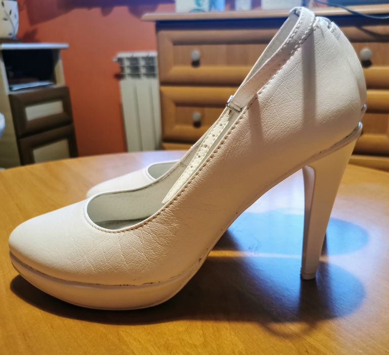 Buty do ślubu, czułenka, białe półbuty