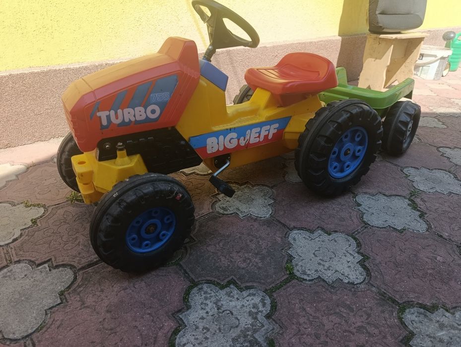 Дитячий  трактор