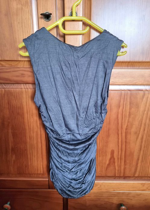 Gray Top from H&M, 100% Viscose, Size XS64750725697283121