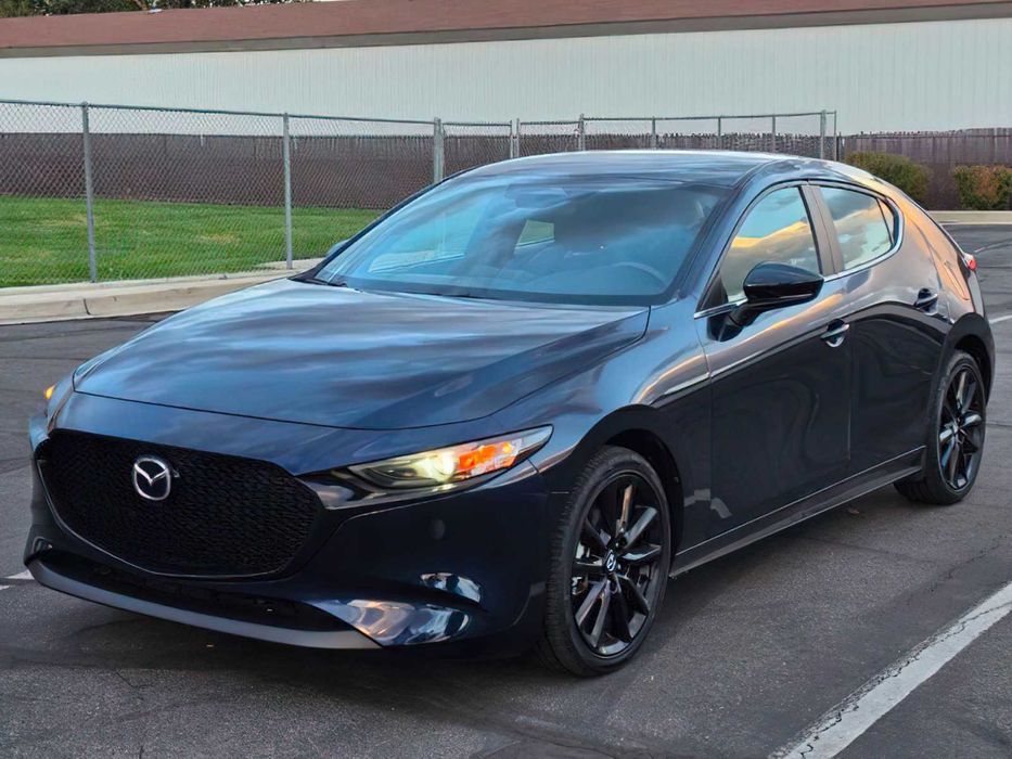 Mazda 3 Preferred      2024