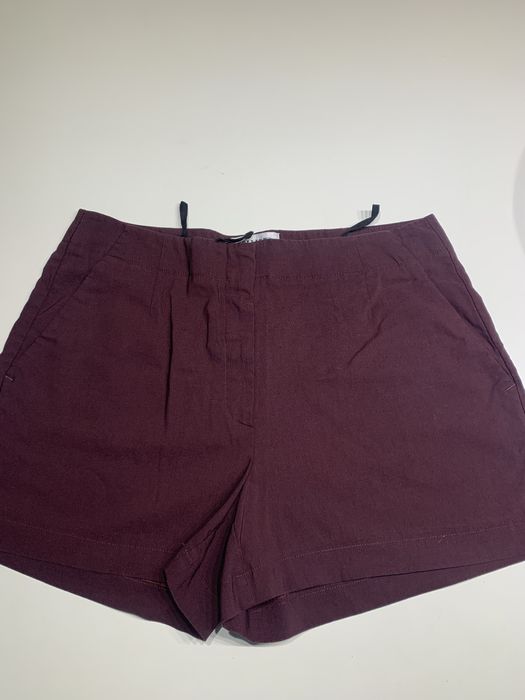 Calções Da marca Helline