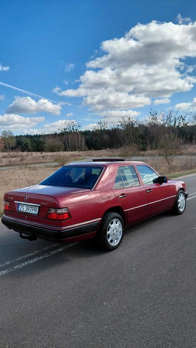 Mercedes W 124 Klasa E-200 Diesel