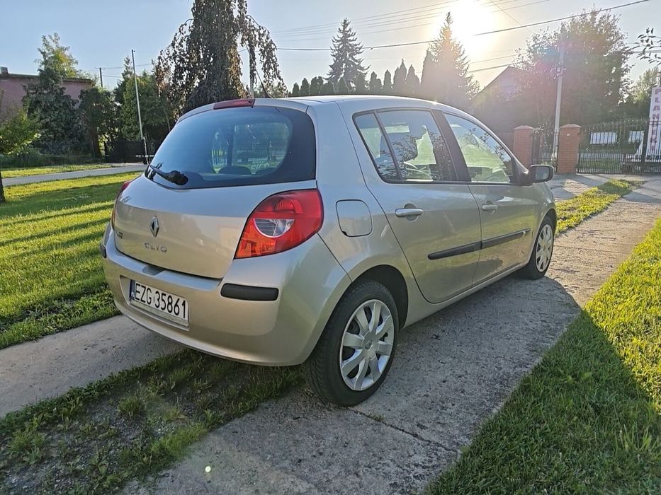 10 lat w jednych rękach Renault Clio III