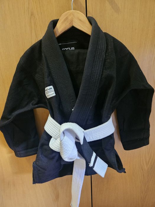 Kimono jujistu criança