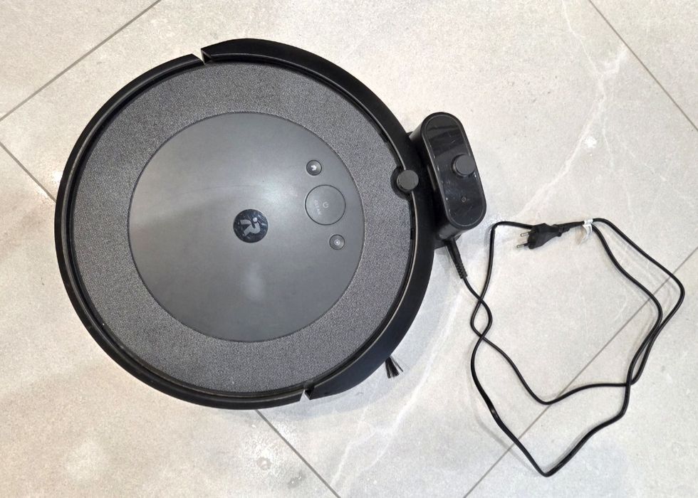 iRobot Roomba i5