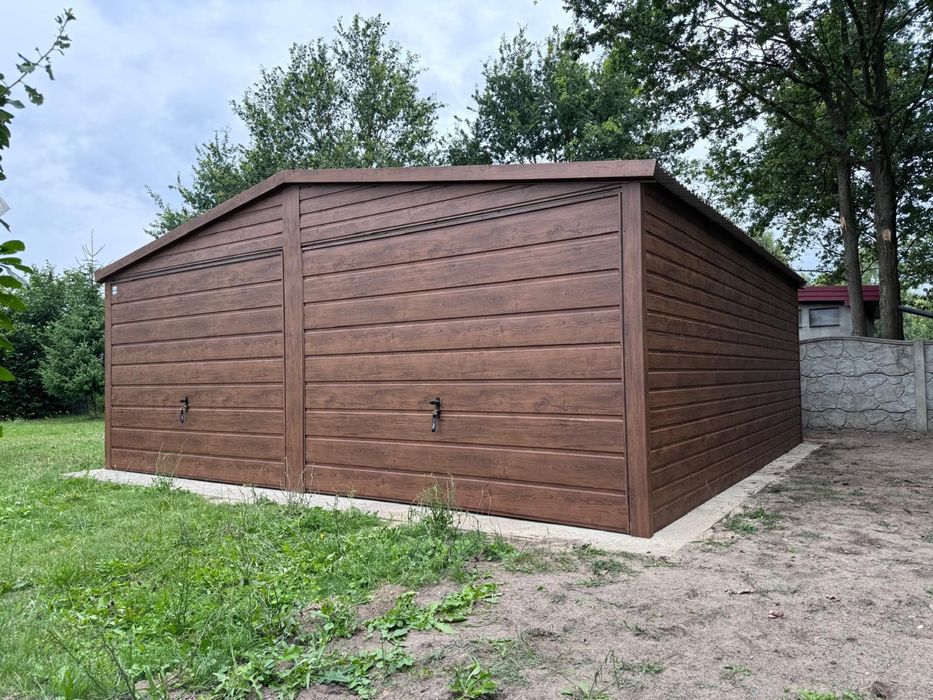 Garaż blaszany drewnopodobny 6x6
