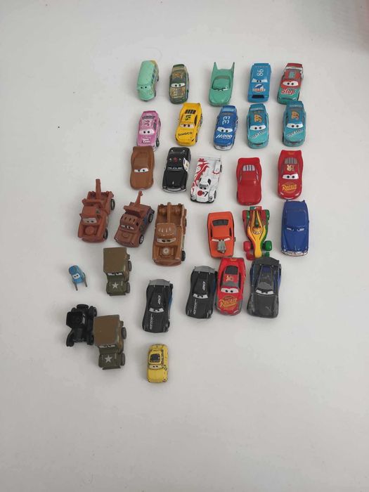 Zestaw samochodów Mcqueen Zygzakn 50 szt CARS