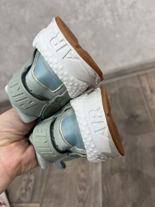 Кросівки Nike Huarache